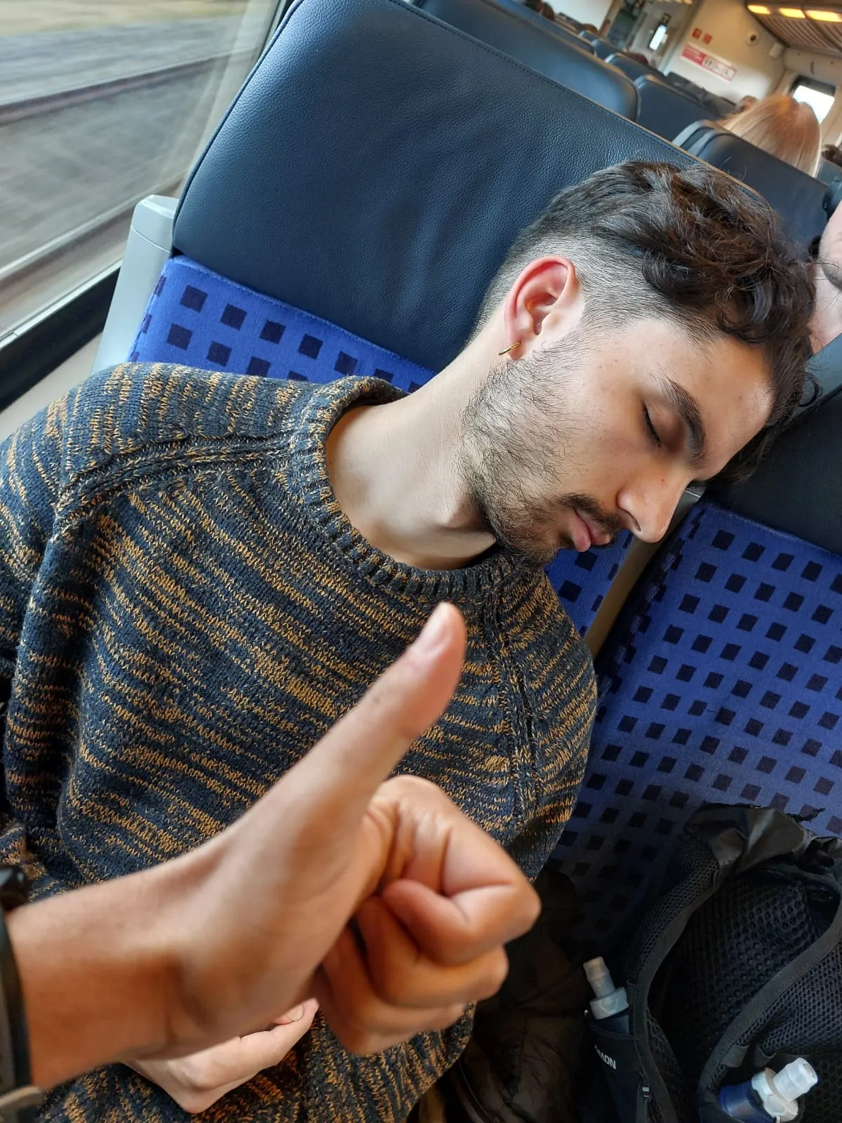U durmiendo